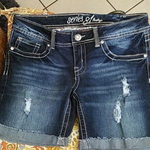 BlueJean shorts Series 31 size 9
